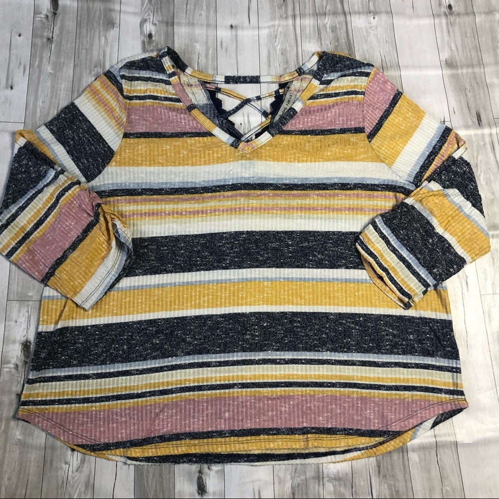 Absolutely Famous Shirt 3X Open Criss Cross Striped Lace Vneck Top